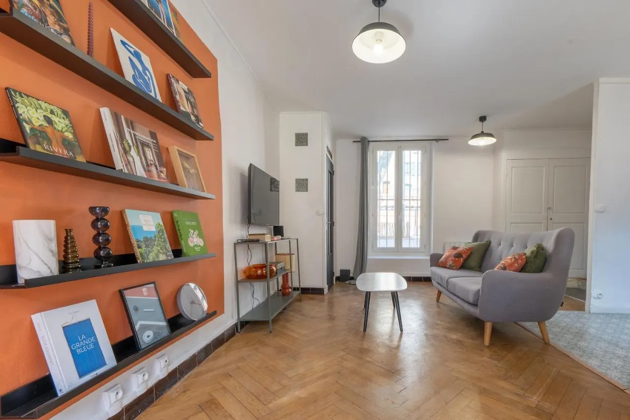 Appartement T3 63M2 - L'Atypique Et Son Jardin De 350M2 Au Coeur De Digne 0*, Digne-les-Bains