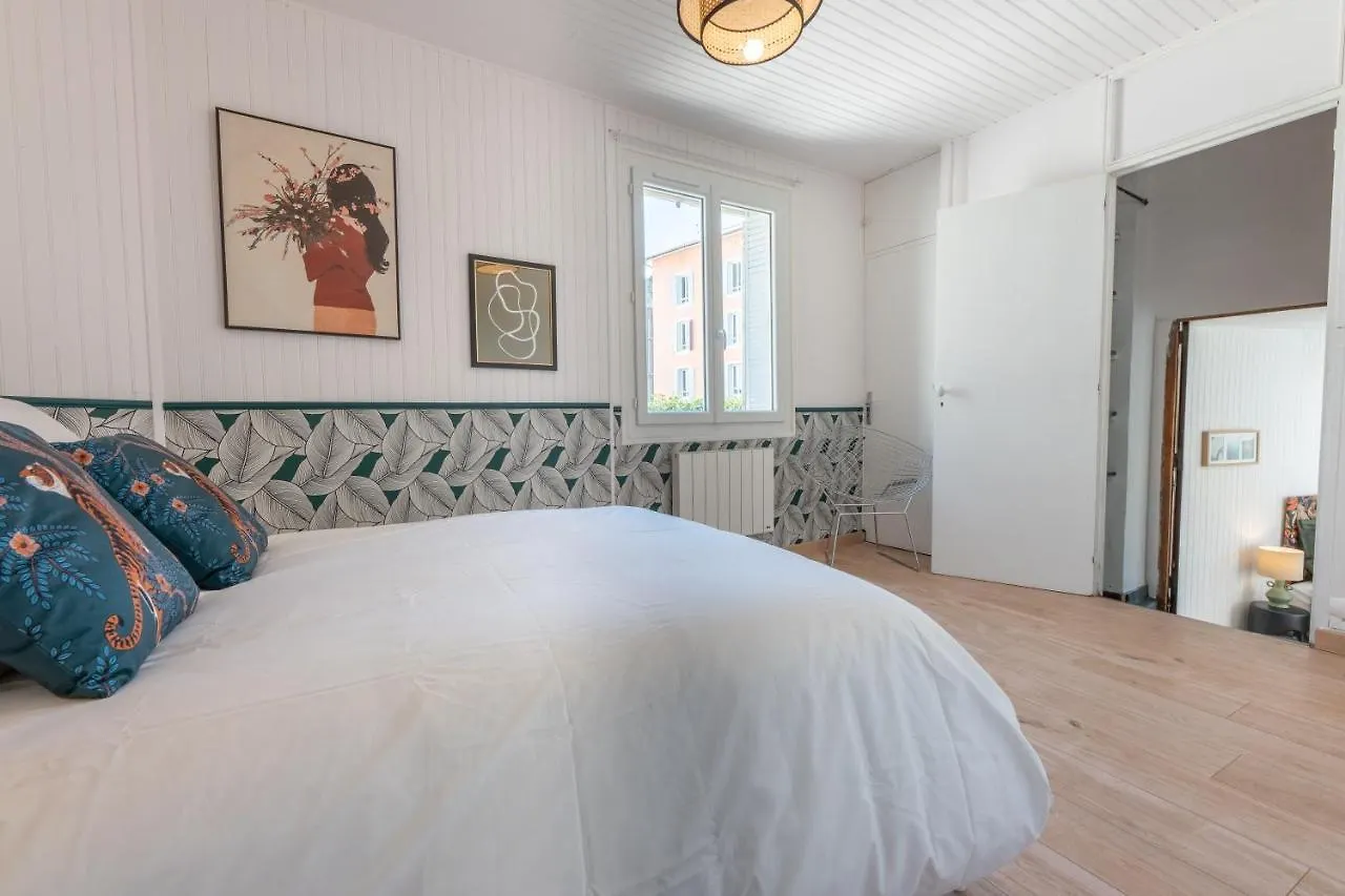 Appartement T3 63M2 - L'Atypique Et Son Jardin De 350M2 Au Coeur De Digne Apartment Digne-les-Bains
