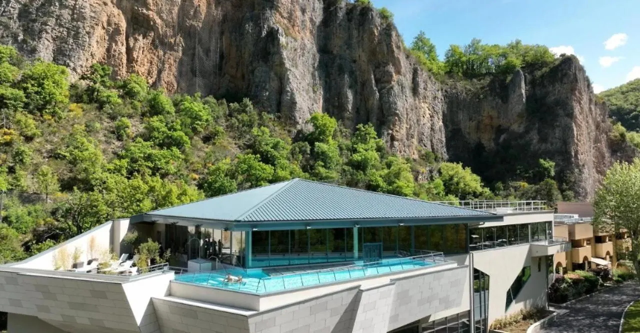 Appartement T3 63M2 - L'Atypique Et Son Jardin De 350M2 Au Coeur De Digne Apartment Digne-les-Bains
